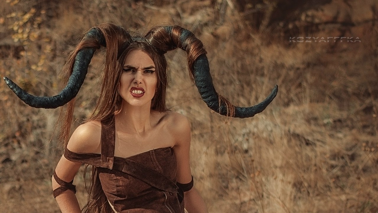 succubus cosplay